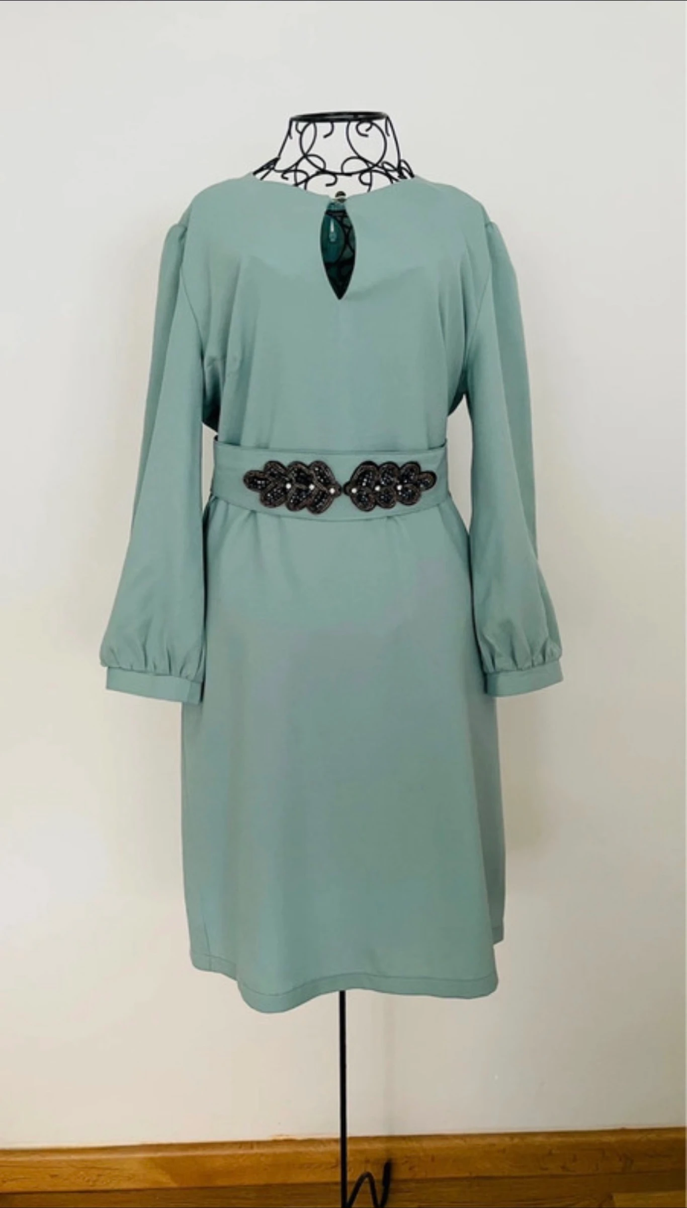 Precioso vestido color menta